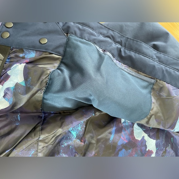 ARMADA HELENA INSULATED JACKET - Picture 10 of 11